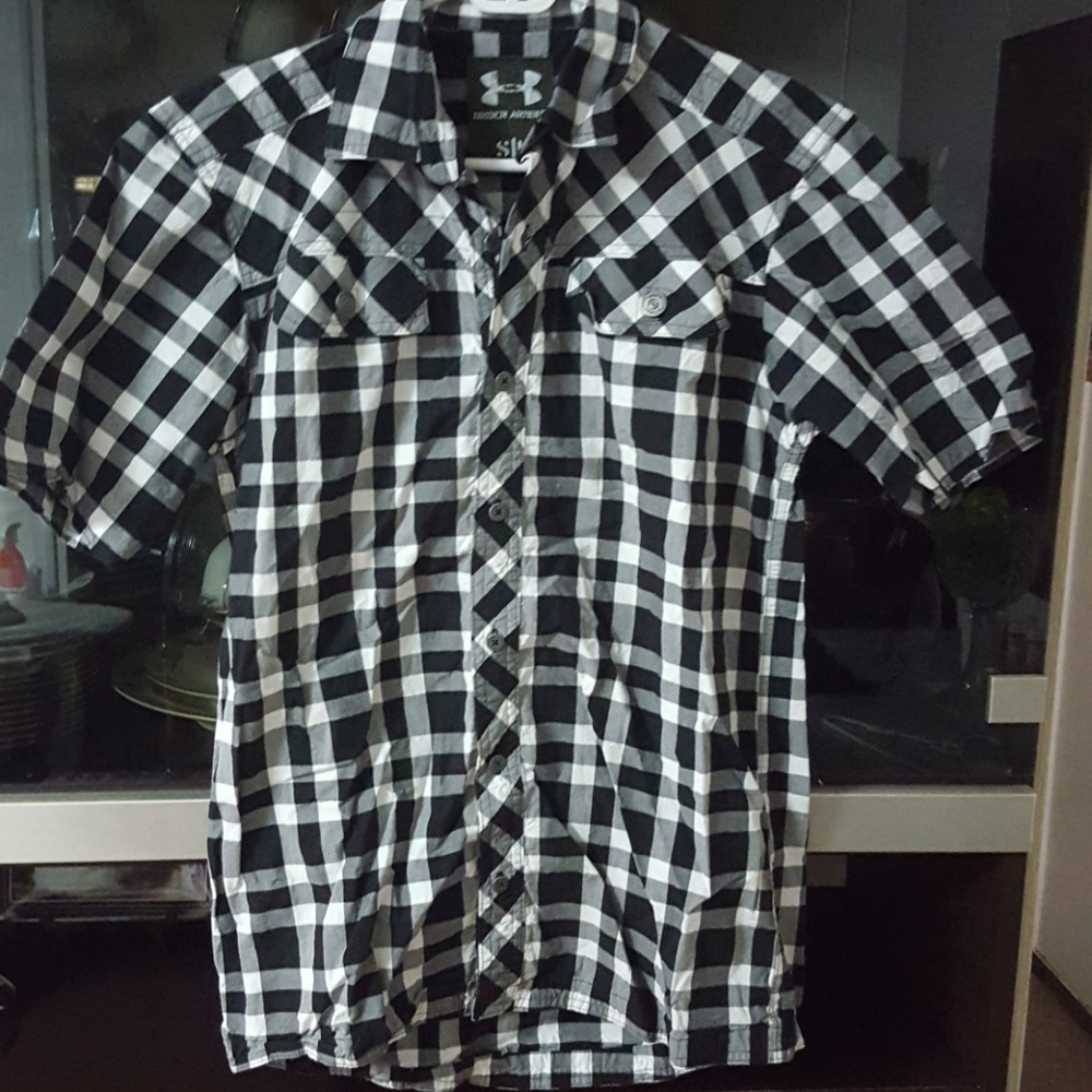 Under Armour button down shirt sleeve